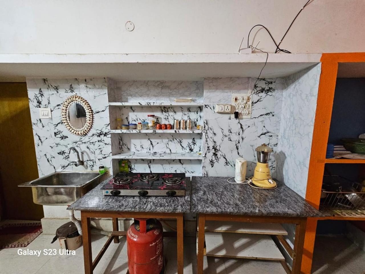 Sudha Kutir Puri Apartment ภายนอก รูปภาพ